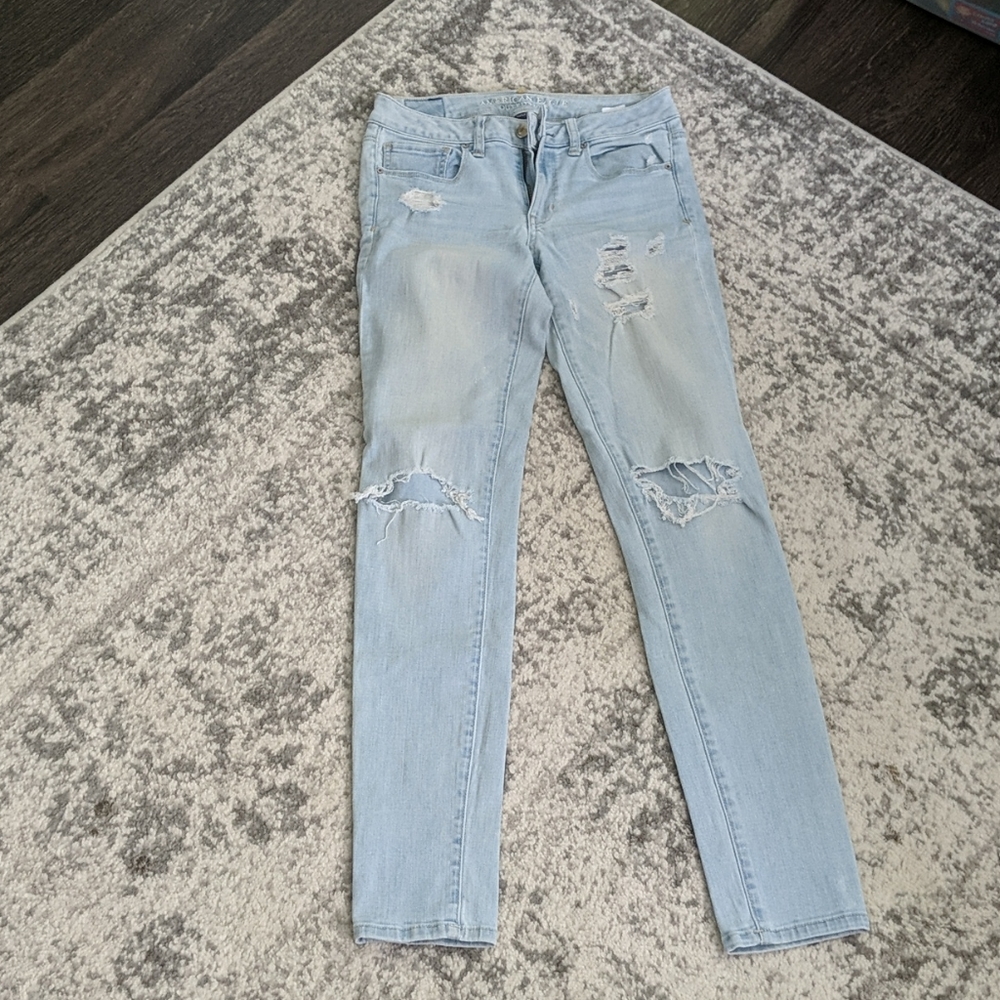 American eagle light wash skinny jeans